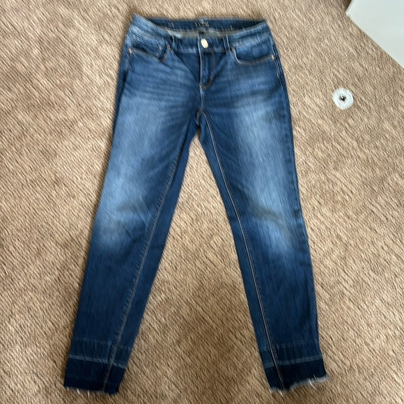 Slim ankle jeans with unique unstitched ankles - Picture 2 of 4